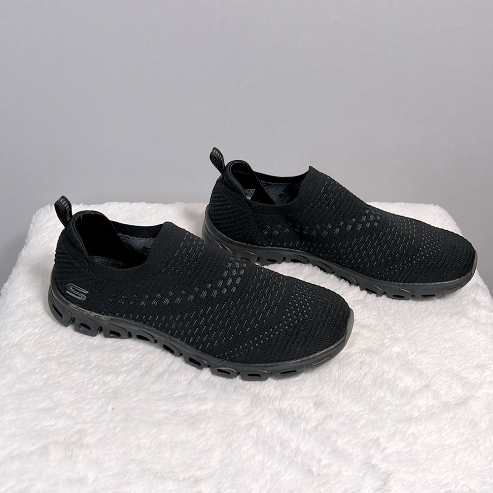 Sketchers Glide-Step Memory Foam Sneaker Size 8.5 - image 3